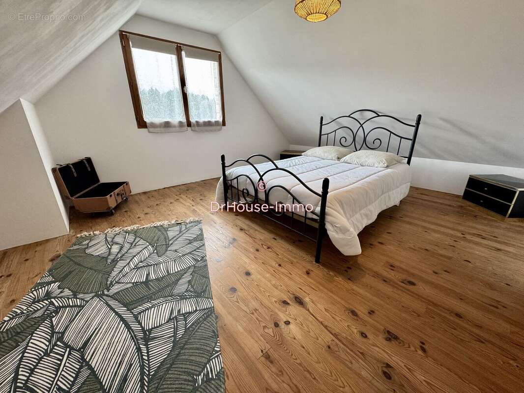 Maison à BAILLY-EN-RIVIERE