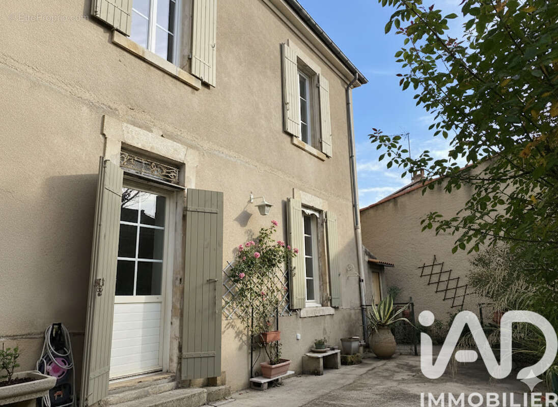 Photo 2 - Maison à ROGNES