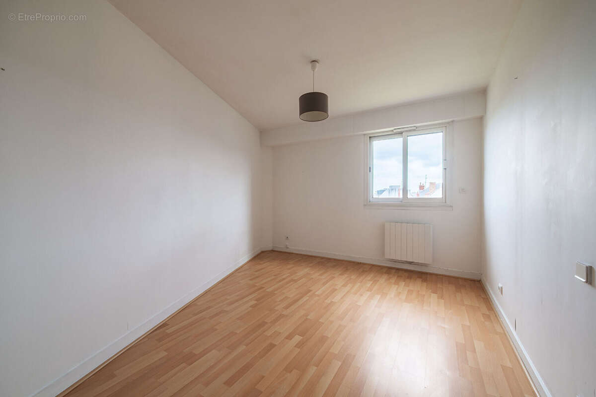 Appartement 90m² - Place du Lycée à Angers - Rare Opportunité - photo 8