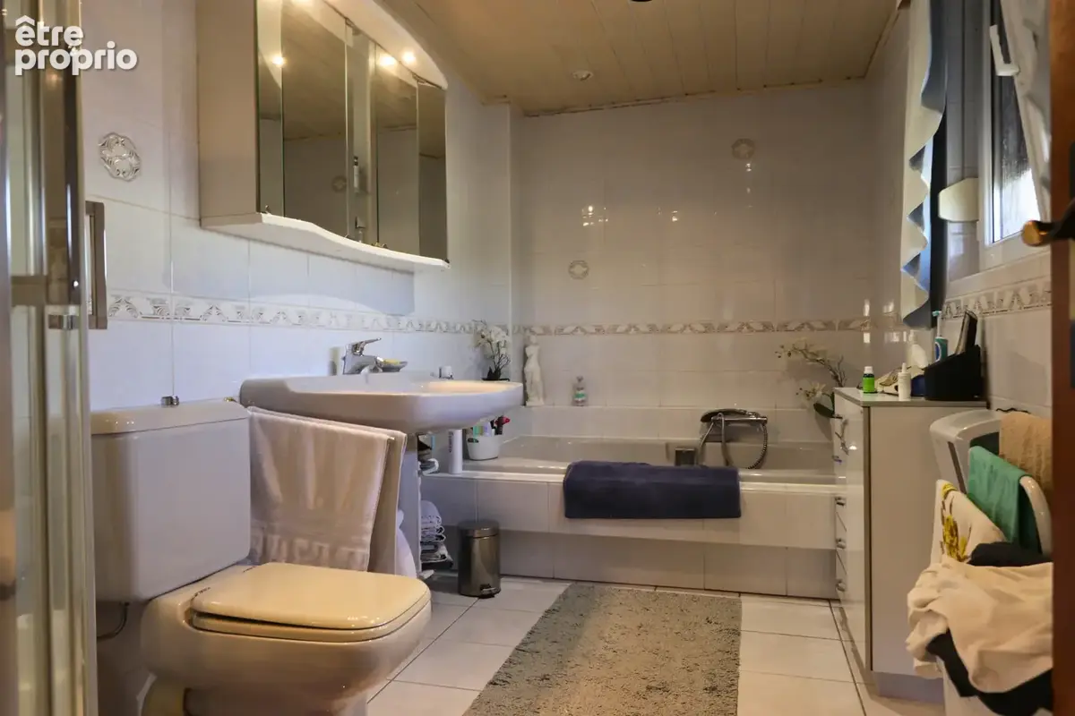 Immeuble de 1309m2 sur 21 ares - photo 14