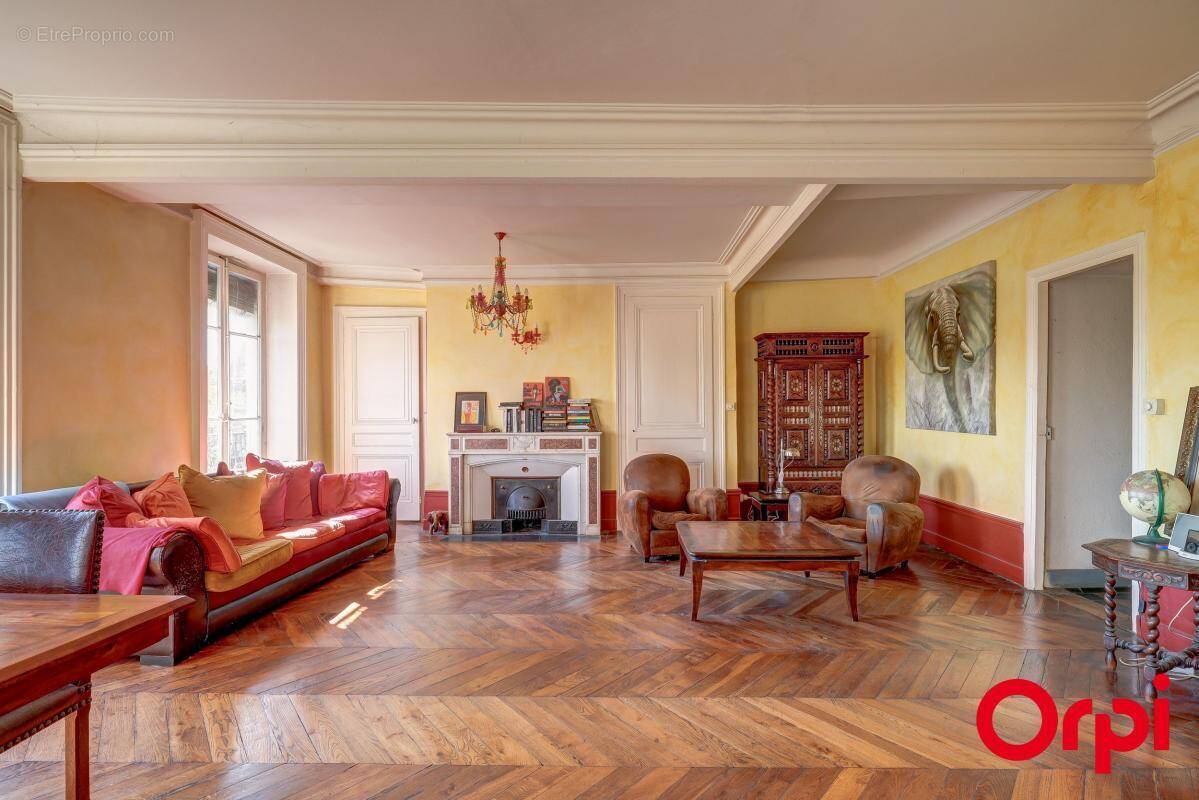 Appartement à LYON-6E