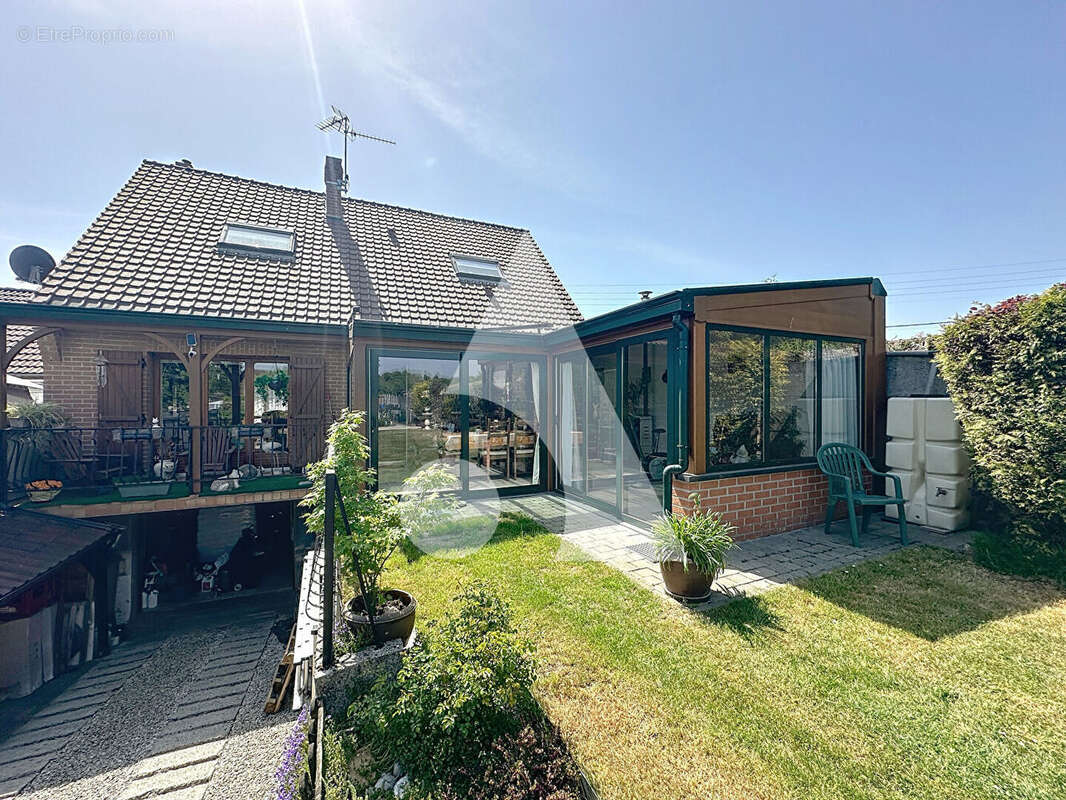 Maison à VIEUX-CONDE