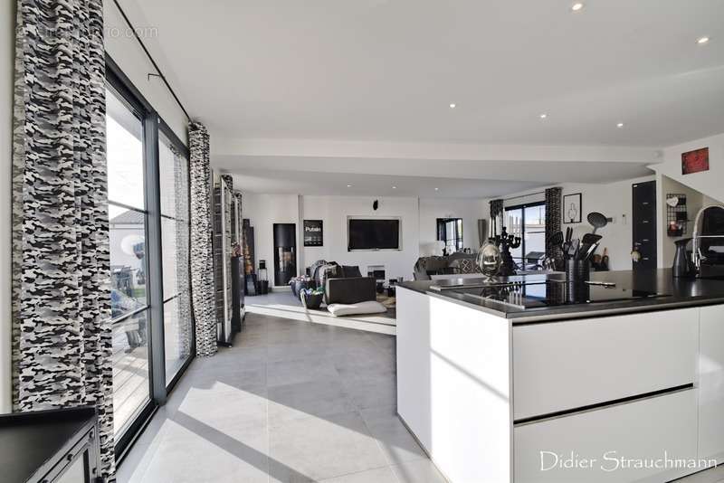 Maison à AIGREFEUILLE-D'AUNIS