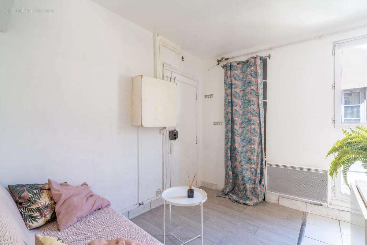 Studio de 11,09 m² situé à Paris 11 (métro Parmentier) - photo 2