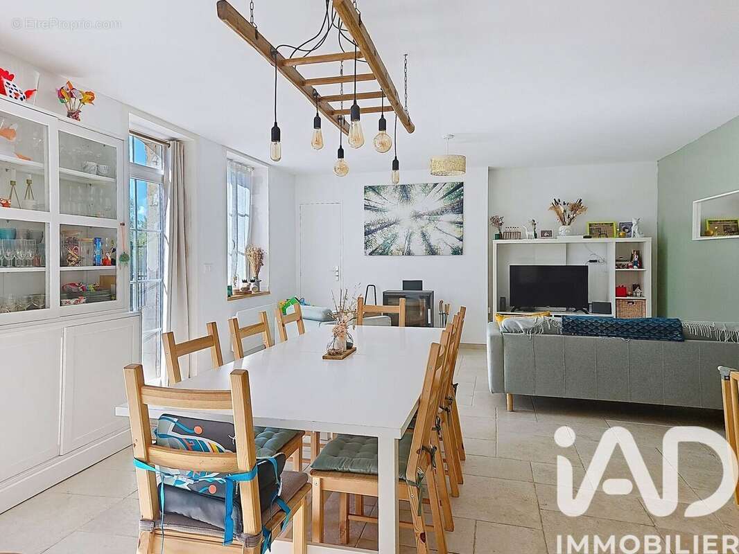 Photo 3 - Maison à AMBILLOU
