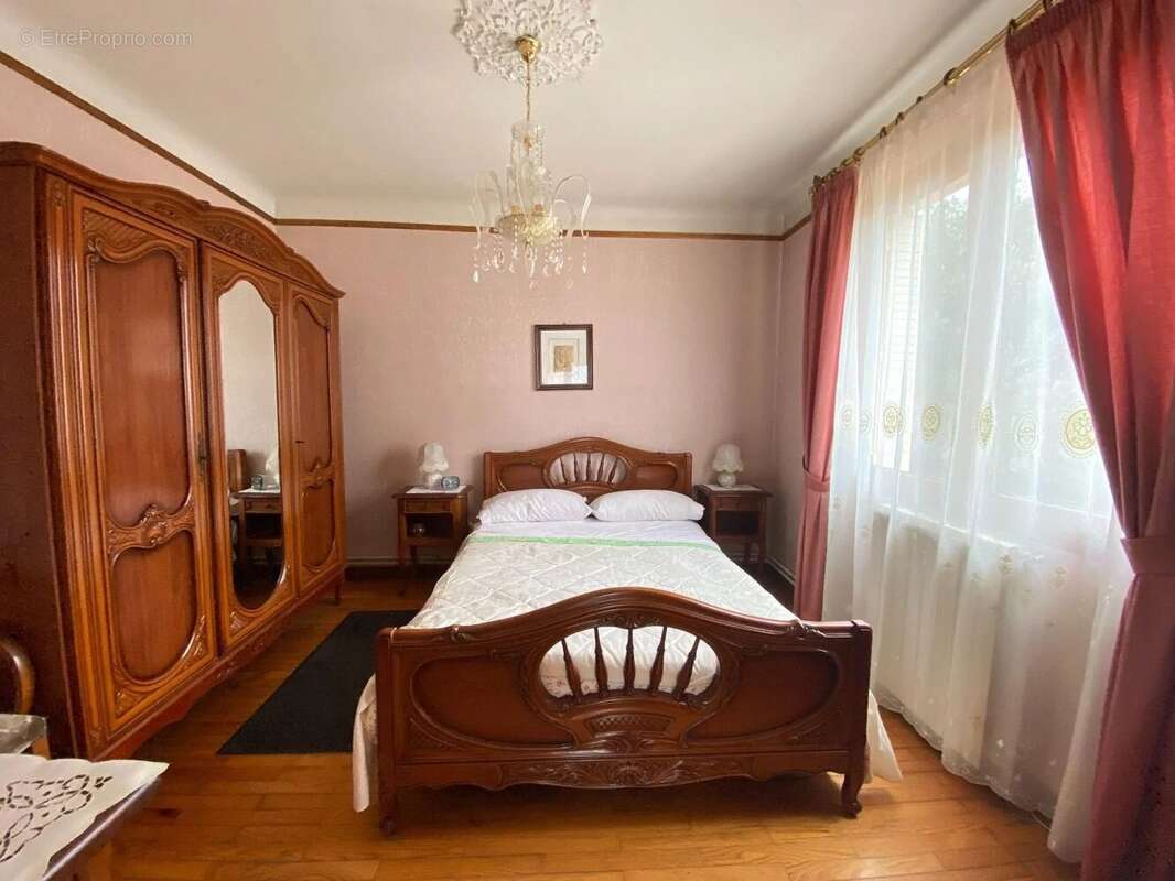 Maison à ECHIROLLES