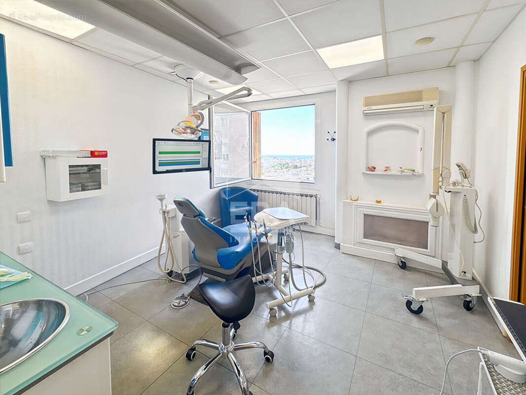 Appartement à MARSEILLE-4E