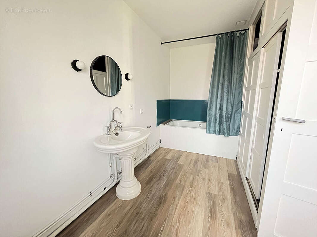 Local commercial + Appartement Arcachon 135 m2 - photo 6