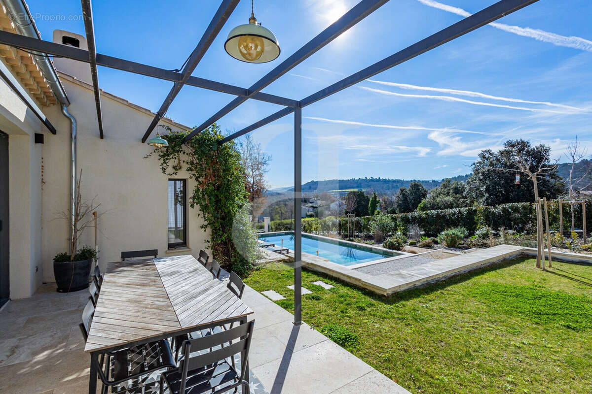 Maison à GORDES