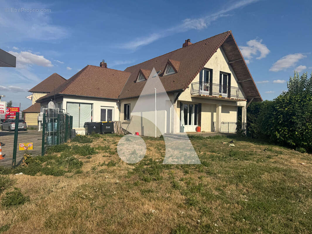 Fonds de commerce Station service Ecardenville La Campagne - photo 10