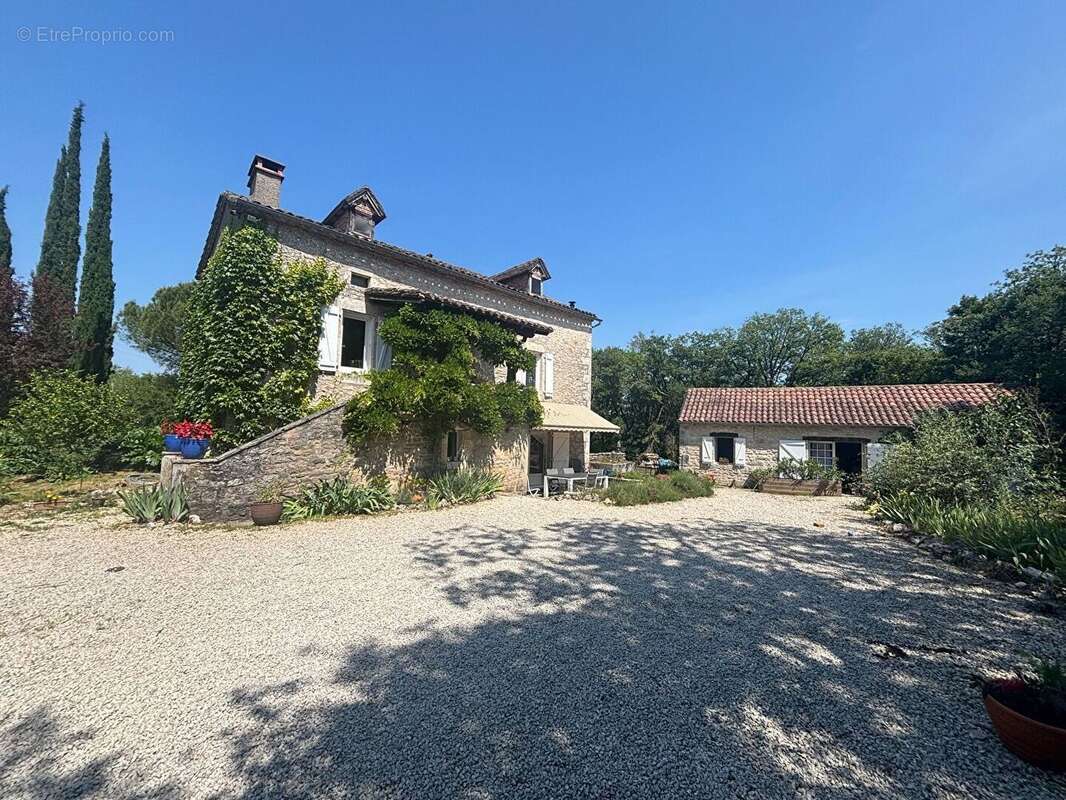 Berganty (46) Ensemble en pierre au calme! - photo 7