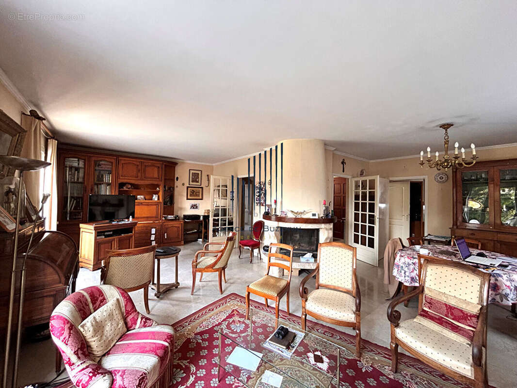 Maison à RUEIL-MALMAISON