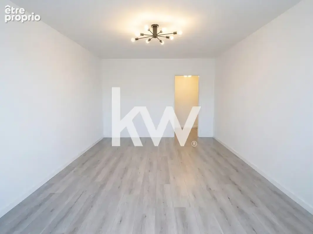 Appartement 5 pièces 96 m² à vendre à Saint-Etienne (42000) - photo 4