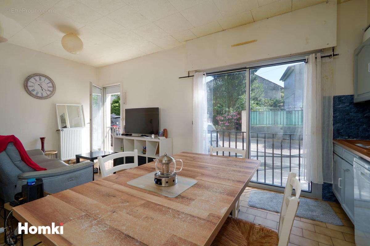 Appartement T3 de 56 m2 à Agde 34300 - photo 2