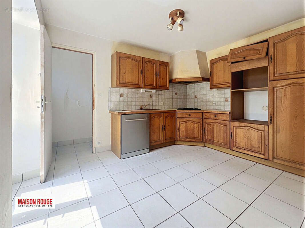 Maison à rénover avec studio indépendant ? Vildé-la-Marine à 100 m de la baie - photo 6