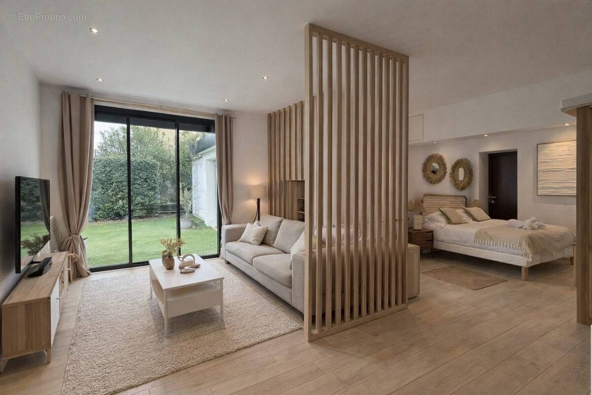 Appartement à FONTAINE