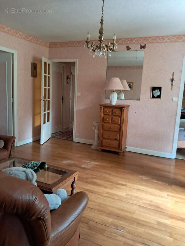 Maison à ARNAC-POMPADOUR