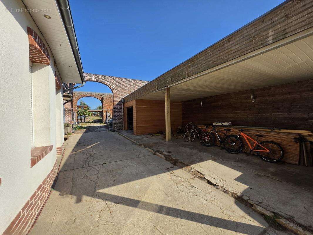 Longère d'exception 190 m² avec espace bien-être et piscine - photo 3