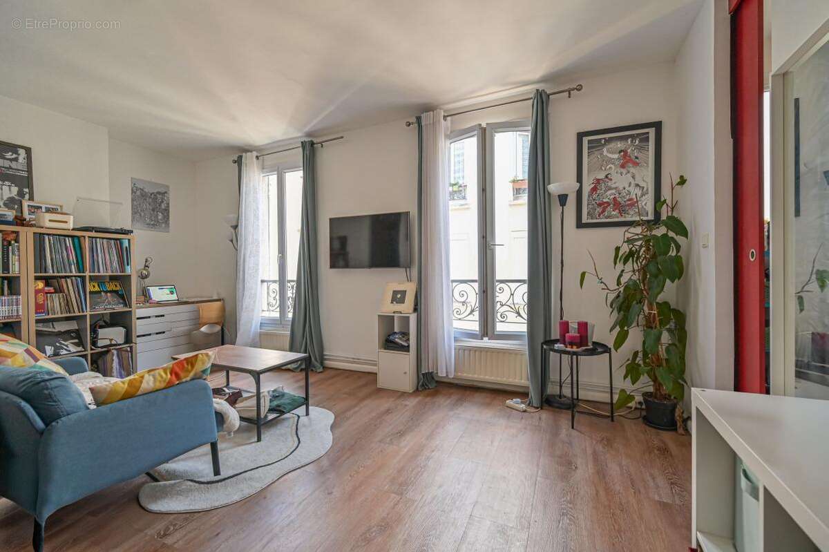 Appartement à PARIS-18E