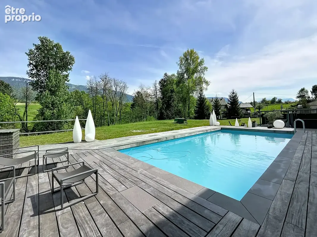 Alby-sur-Chéran / Local mixte de 604m2 + 4400m2 d'espaces extérieurs! - photo 13