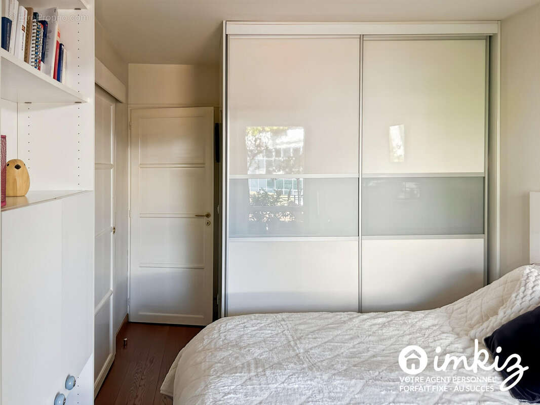 St-Maurice  T5  107 m²  balcon terrasse 2 parkings - photo 7