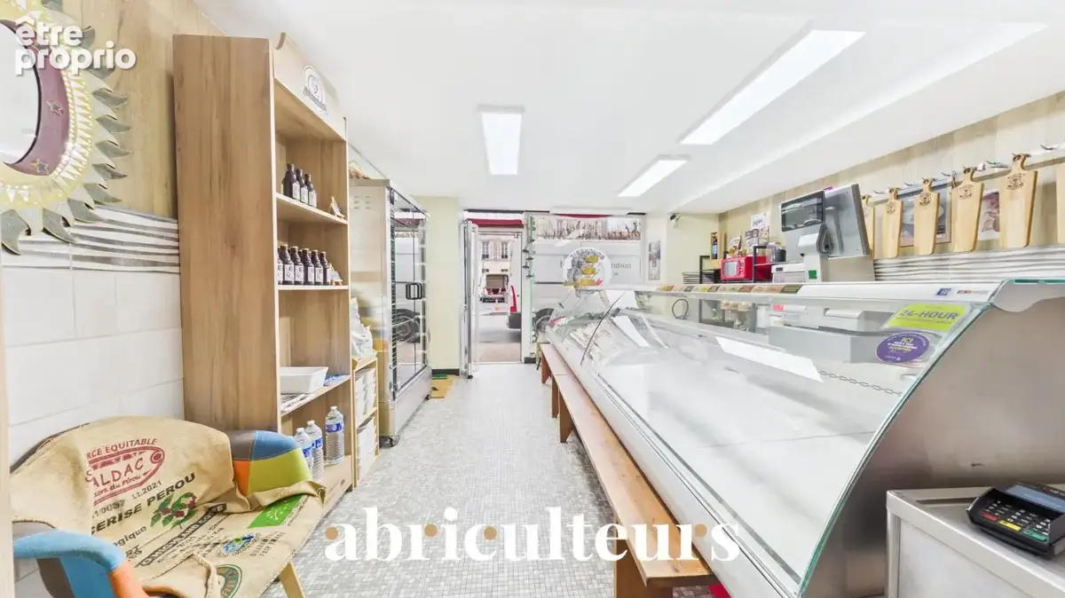 Photo Commerce à Saint-Jean-D'angely au prix de 30 000€