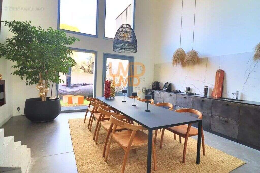 Maison à SAINT-MAXIMIN-LA-SAINTE-BAUME