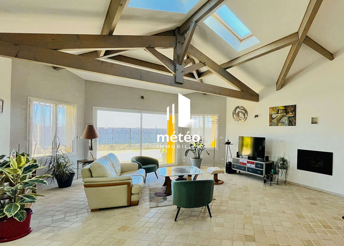 Maison à NUAILLE-D'AUNIS