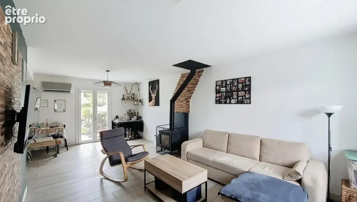 Maison 91 m² à Marguerittes  - photo 2