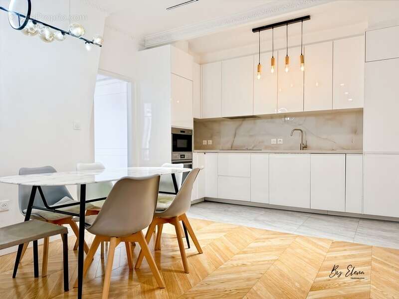 Appartement à PARIS-12E