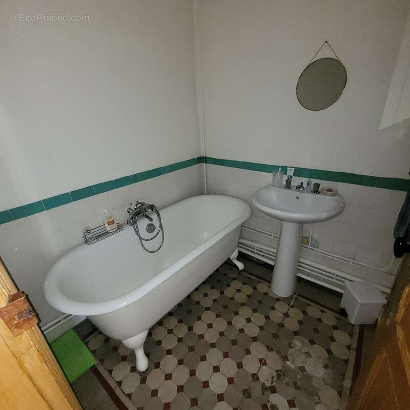 Dpt Gard (30), à vendre ALES immeuble de rapport 175m2 environ à rénover + terrain 300m² environ - photo 25