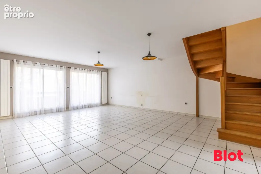 Maison 6 pièces 110 m² à vendre à Vern-Sur-Seiche (35770) - photo 2