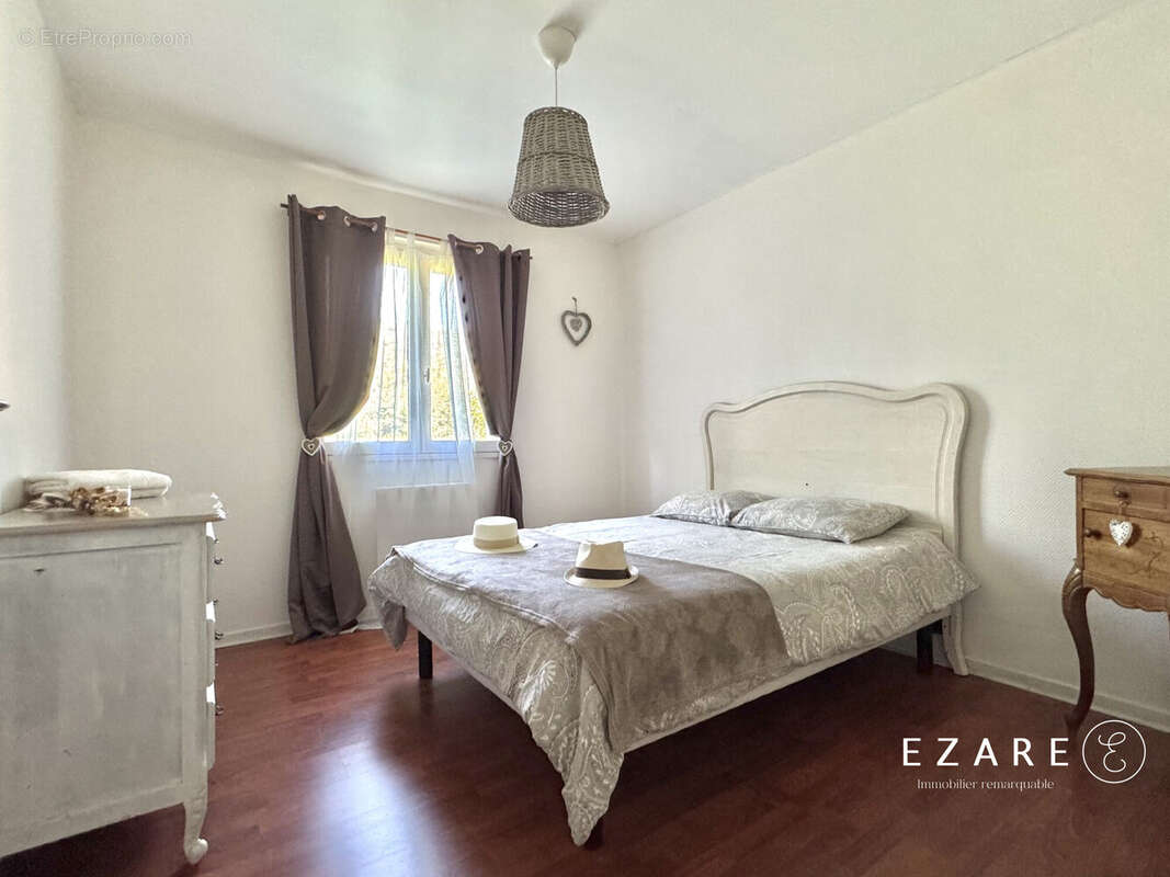 Maison 389 m² à Beaune  - photo 8
