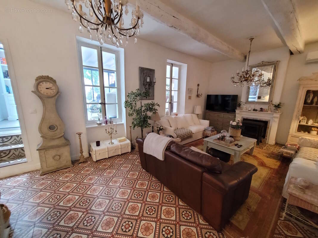 Maison à SAINT-GENIES-DE-FONTEDIT