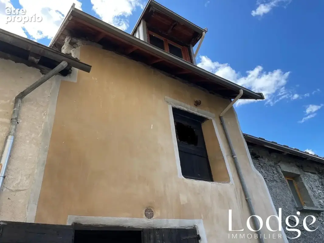 Maison 4 pièces 104 m² à vendre à Villar-Saint-Pancrace (05100) - photo 2