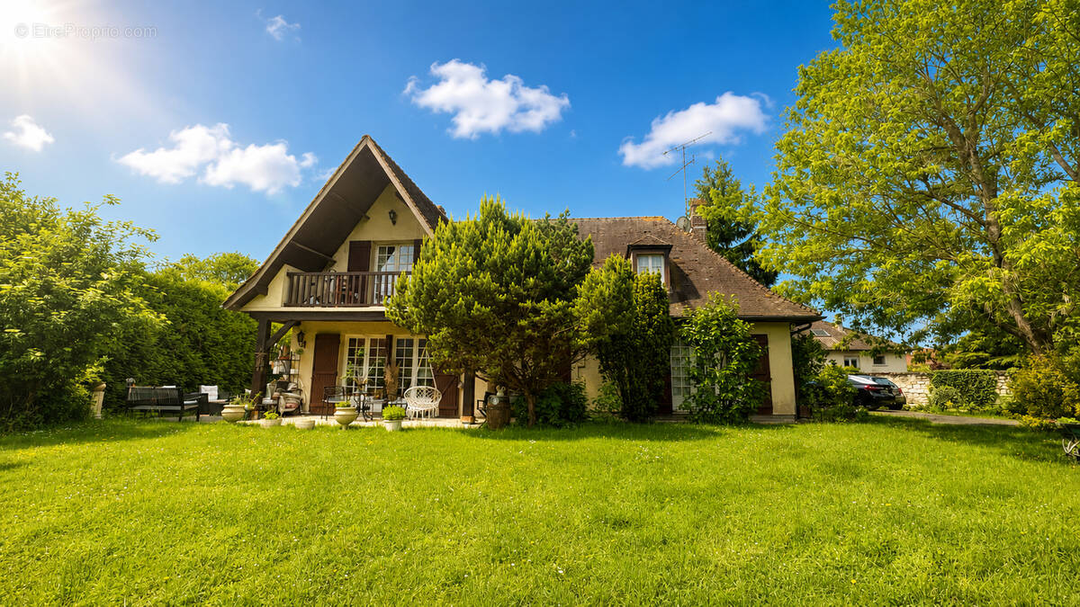Maison à LAMORLAYE