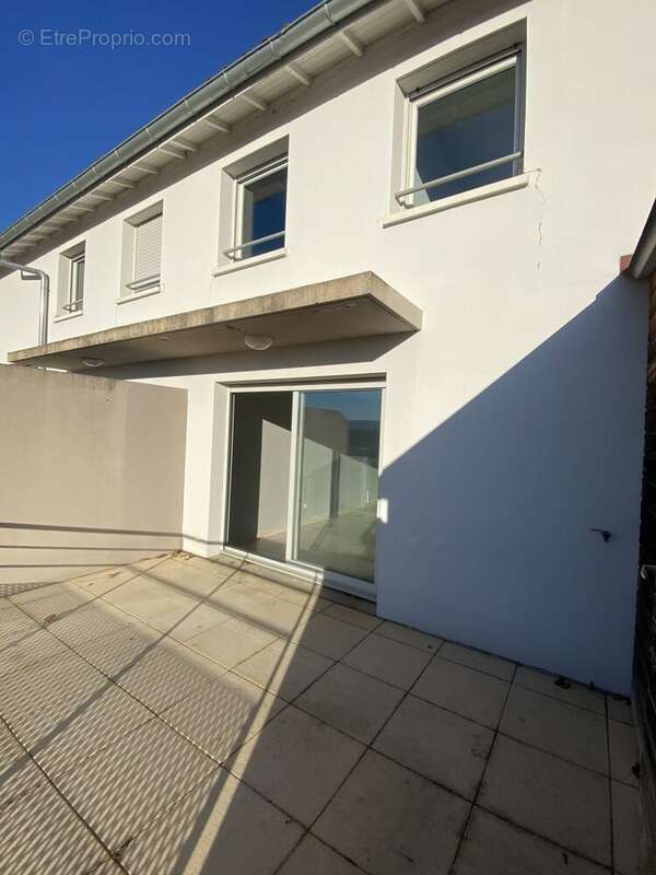 Appartement à JASSANS-RIOTTIER