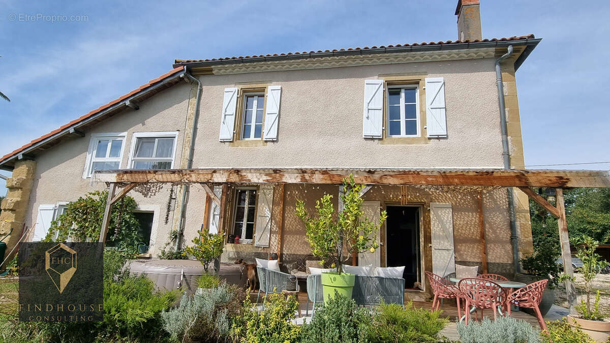 Maison à BOULOGNE-SUR-GESSE