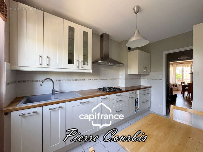 Appartement à LYON-8E