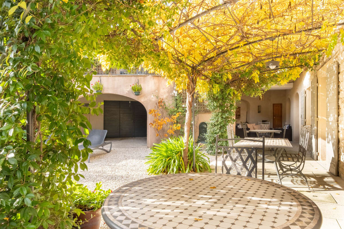 Maison à BUIS-LES-BARONNIES
