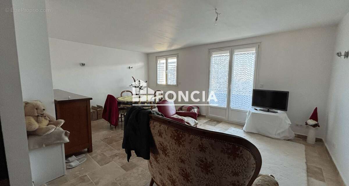 Appartement à DECINES-CHARPIEU