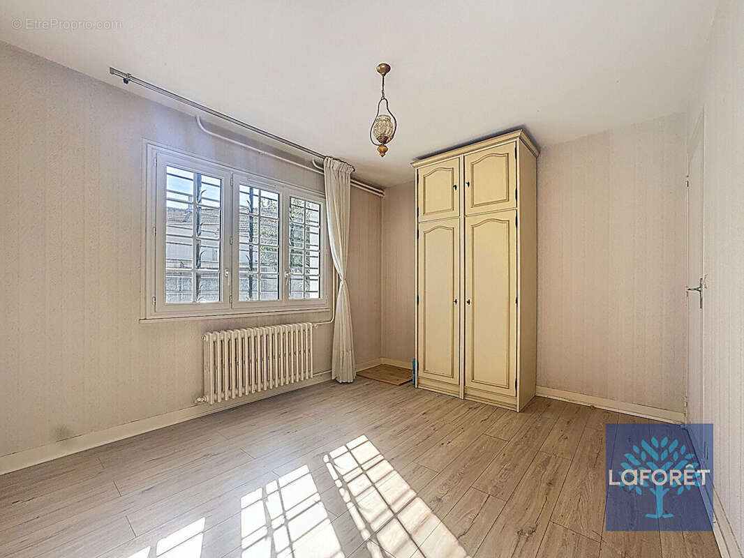 Maison à CHILLY-MAZARIN