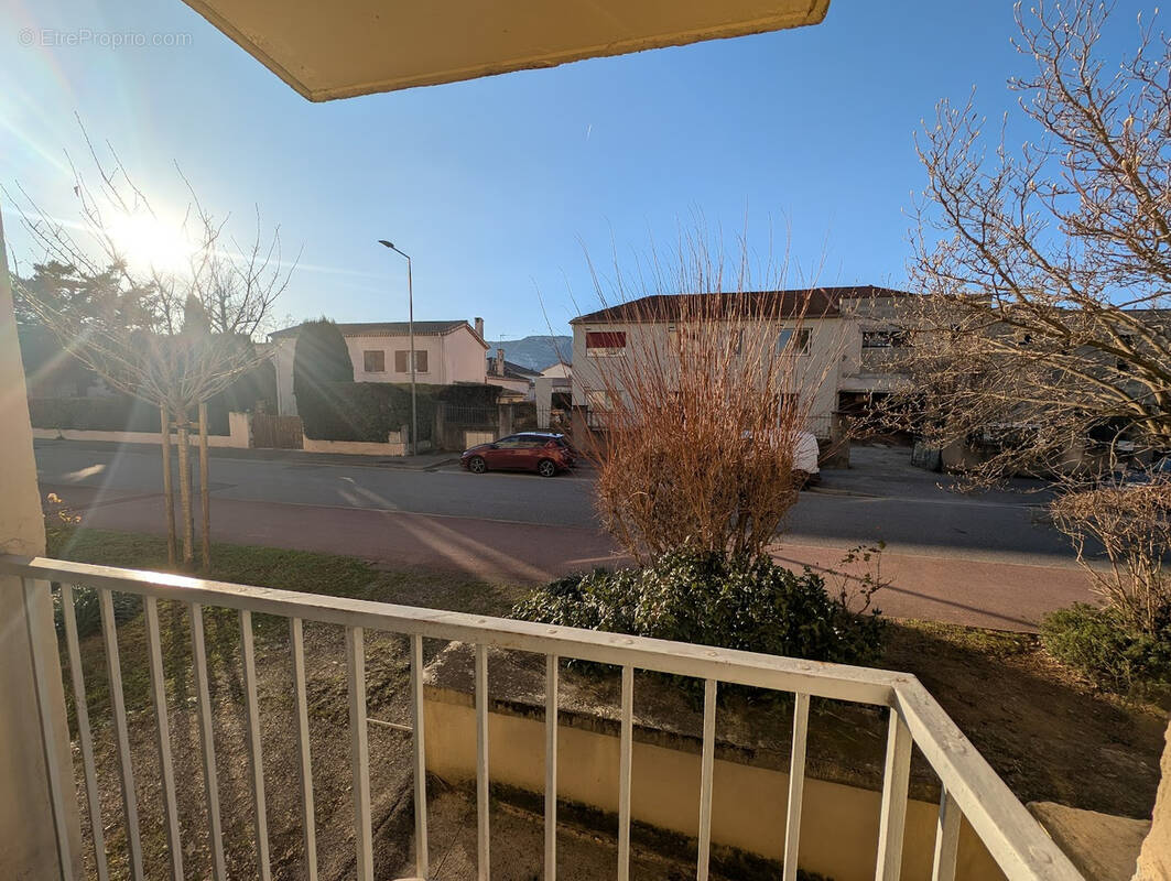 Appartement à GUILHERAND-GRANGES