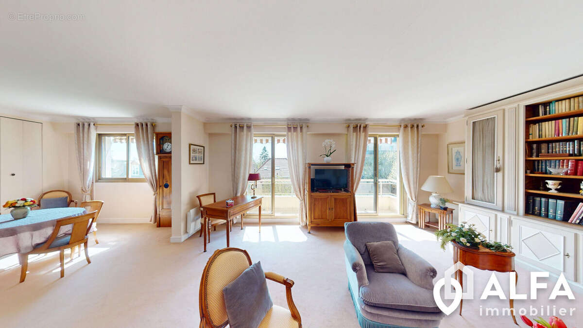 Appartement à ENGHIEN-LES-BAINS