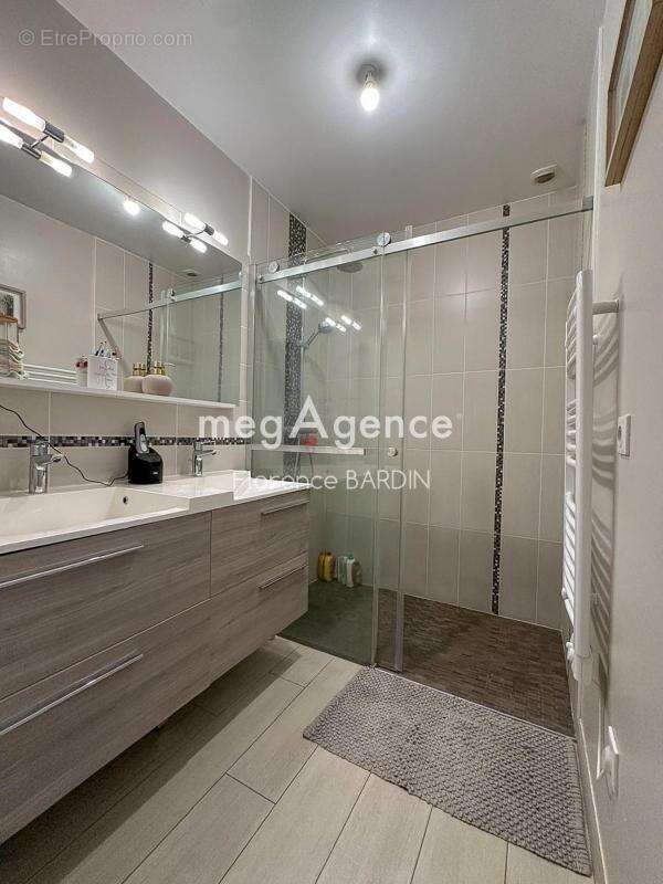 Maison à SAINT-LEGER-SOUS-CHOLET