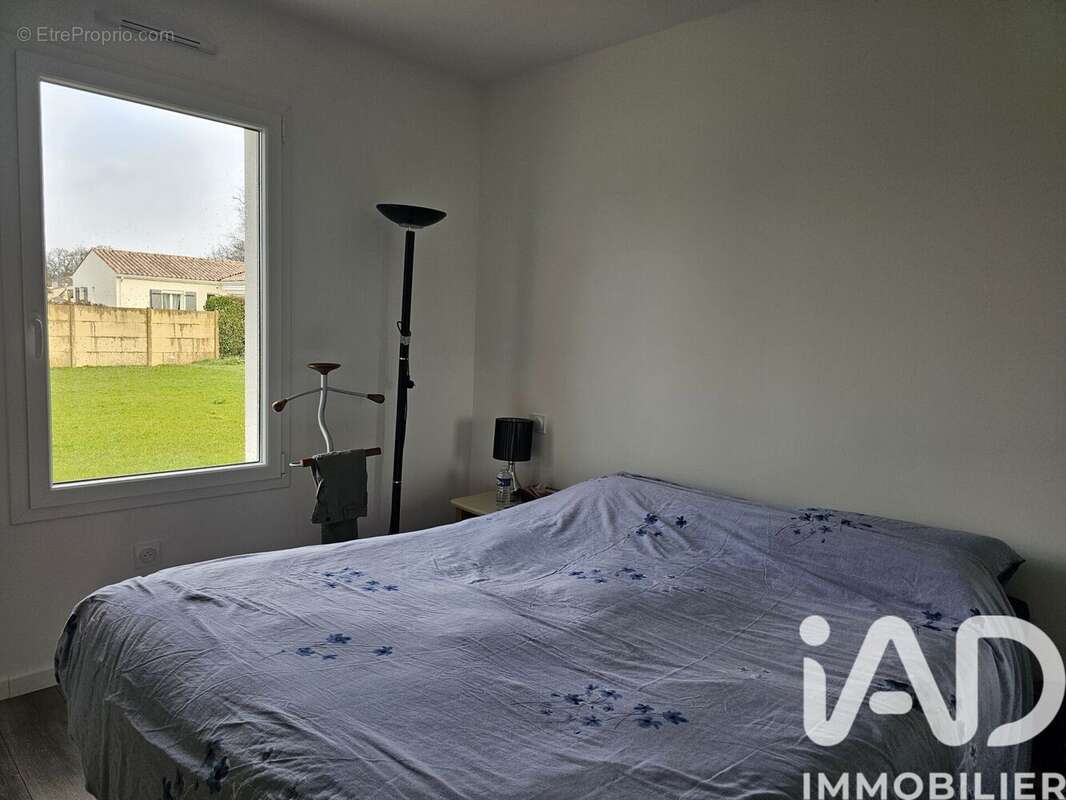 Maison 81 m² à La Clisse  - photo 6