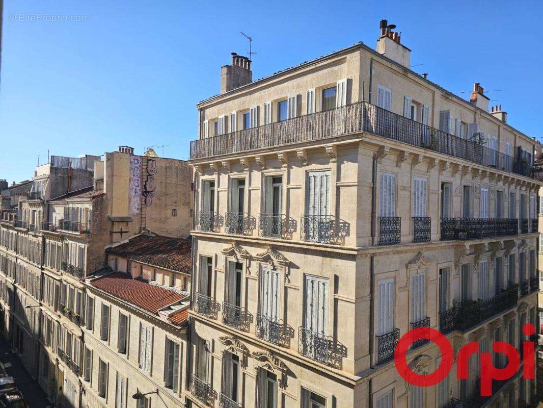 Appartement à MARSEILLE-1E