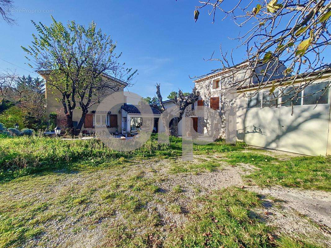 Maison à DRAGUIGNAN