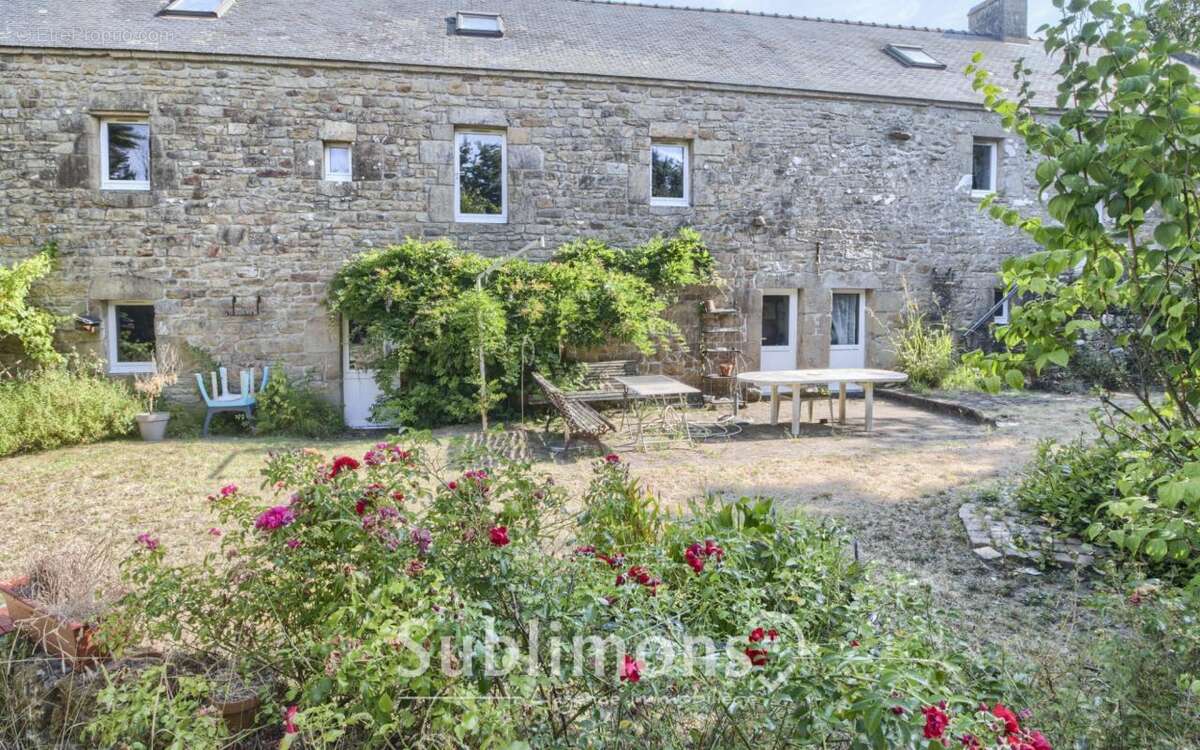 Maison à PLOUHARNEL