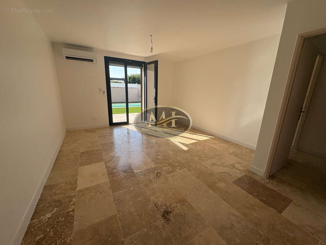 Maison T4 plain pied avec piscine - photo 10